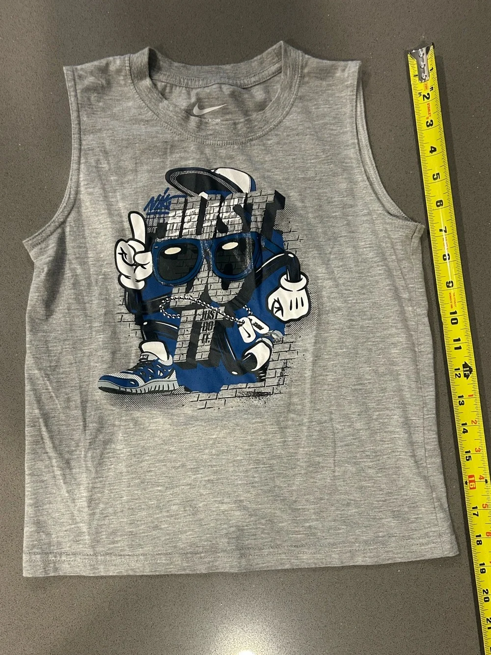 Boys Nike Graphic Tank Top Size 7.